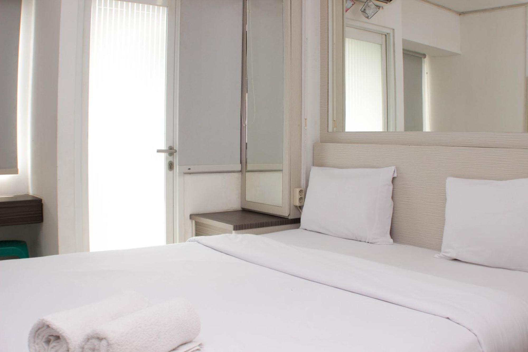 Cozy And Warm At Grand Sentraland By Travelio Karawang